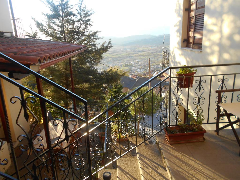 קוניטסה Gerakofolia Rooms To Let מראה חיצוני תמונה