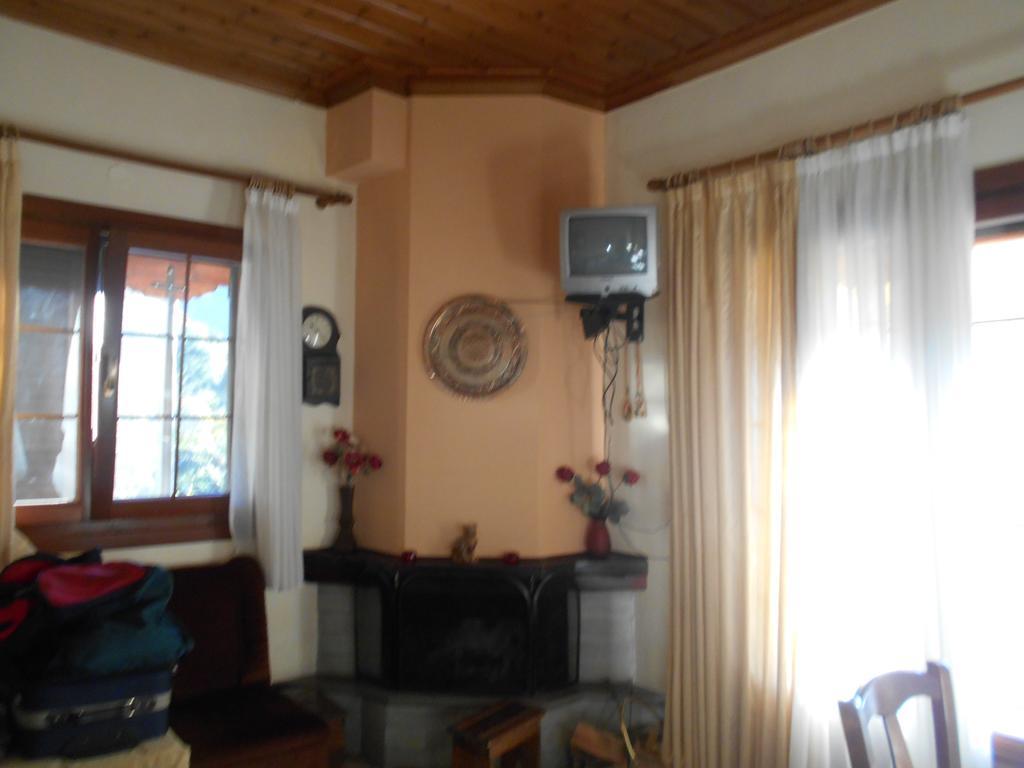 קוניטסה Gerakofolia Rooms To Let מראה חיצוני תמונה